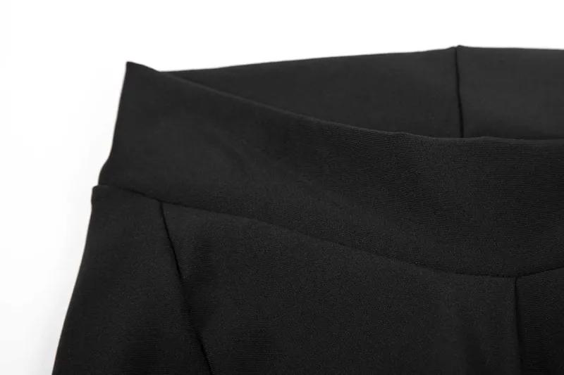 Endura Xtract Womens Shorts in Black-4